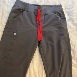 Size small gray figs